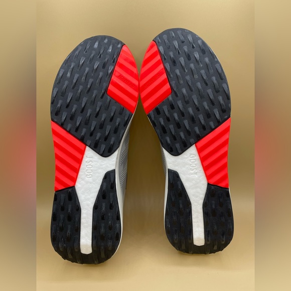 adidas Avryn Gray Solar Red Men’s Running Athletic Sneakers brand New No Box - Picture 6 of 9